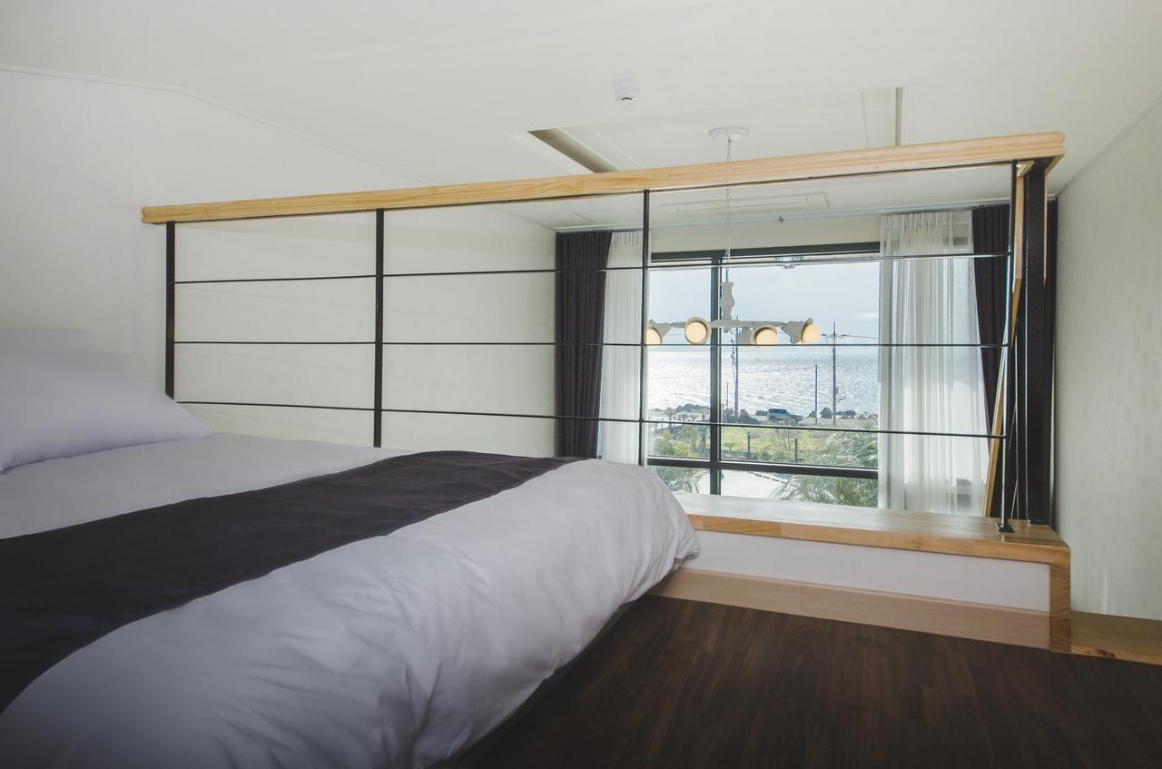 J Raum Resort Seogwipo Eksteriør bilde